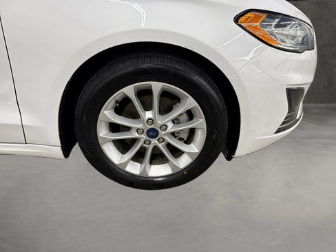 Used 2020 Ford Fusion SE FWD image 37