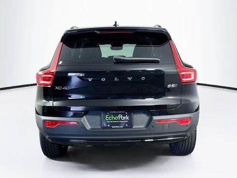 Used 2026 Volvo XC40 B5 Plus AWD/4WD image 7