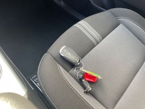 Used 2025 Chevrolet Blazer LT image 22