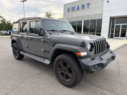 Used 2020 Jeep Wrangler Unlimited Sport AWD/4WD image 2