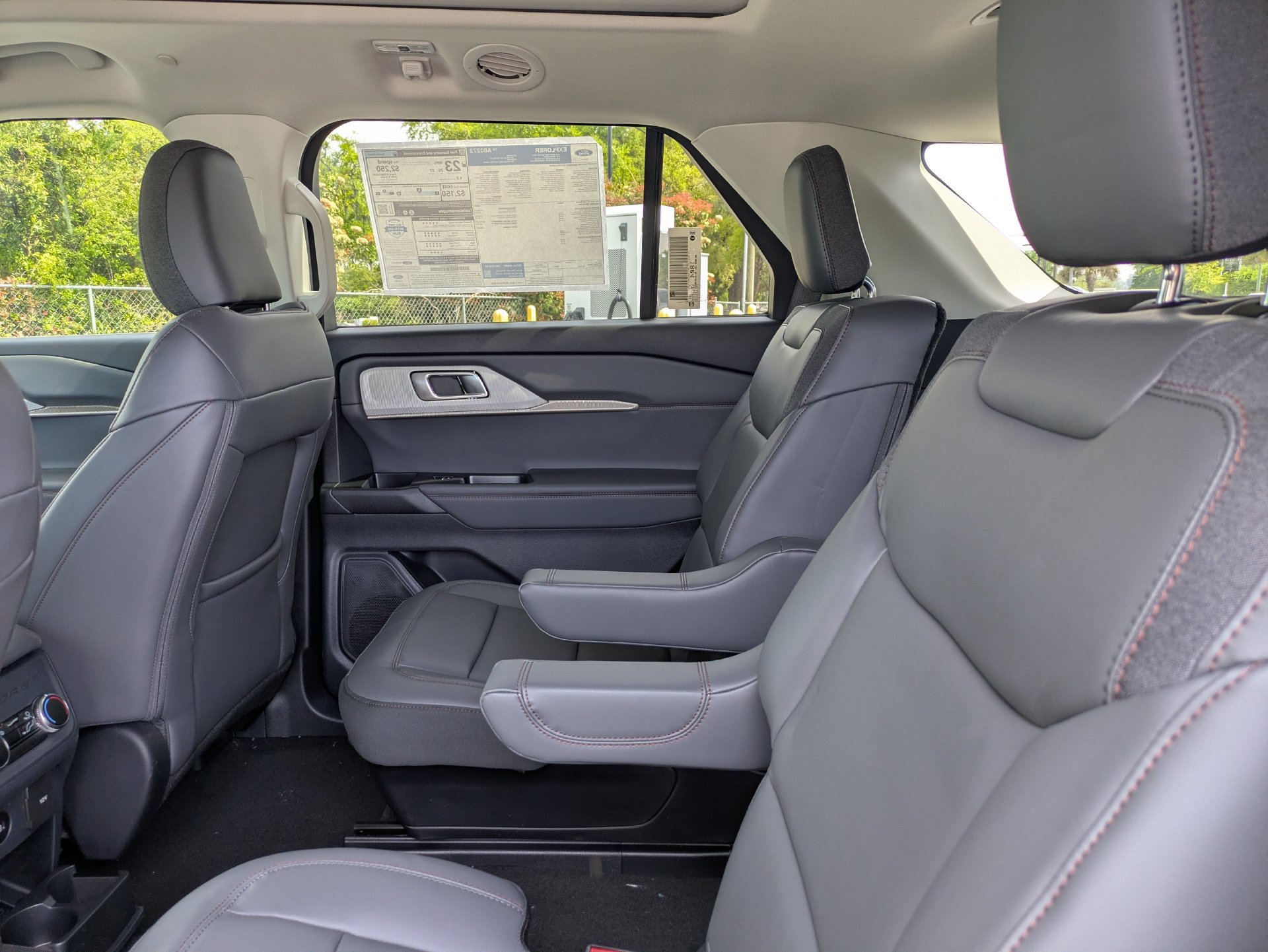 New 2026 Ford Explorer Active w/ Active Comfort Package AWD/4WD image 16
