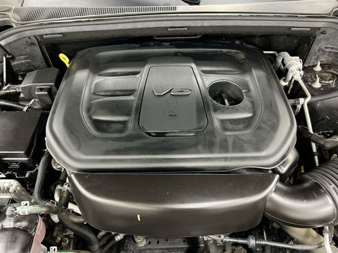 Used 2021 Jeep Grand Cherokee Limited AWD/4WD image 26