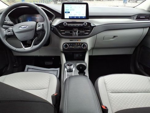 Certified 2023 Ford Escape Active AWD/4WD image 11
