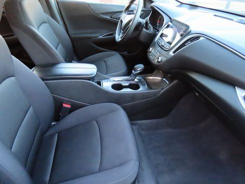 Used 2024 Chevrolet Malibu LT image 13