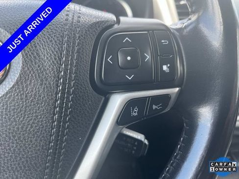 Used 2017 Toyota Highlander SE FWD image 31