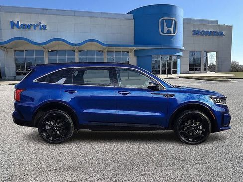 Used 2021 Kia Sorento SX image 5