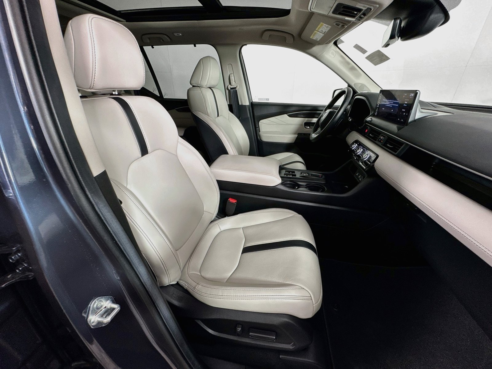 Used 2026 Honda Pilot Touring image 28
