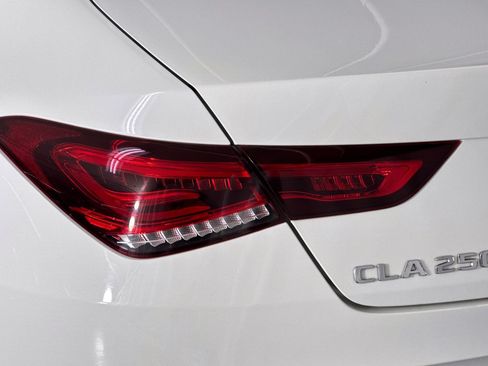 Used 2020 Mercedes-Benz CLA 250 image 27