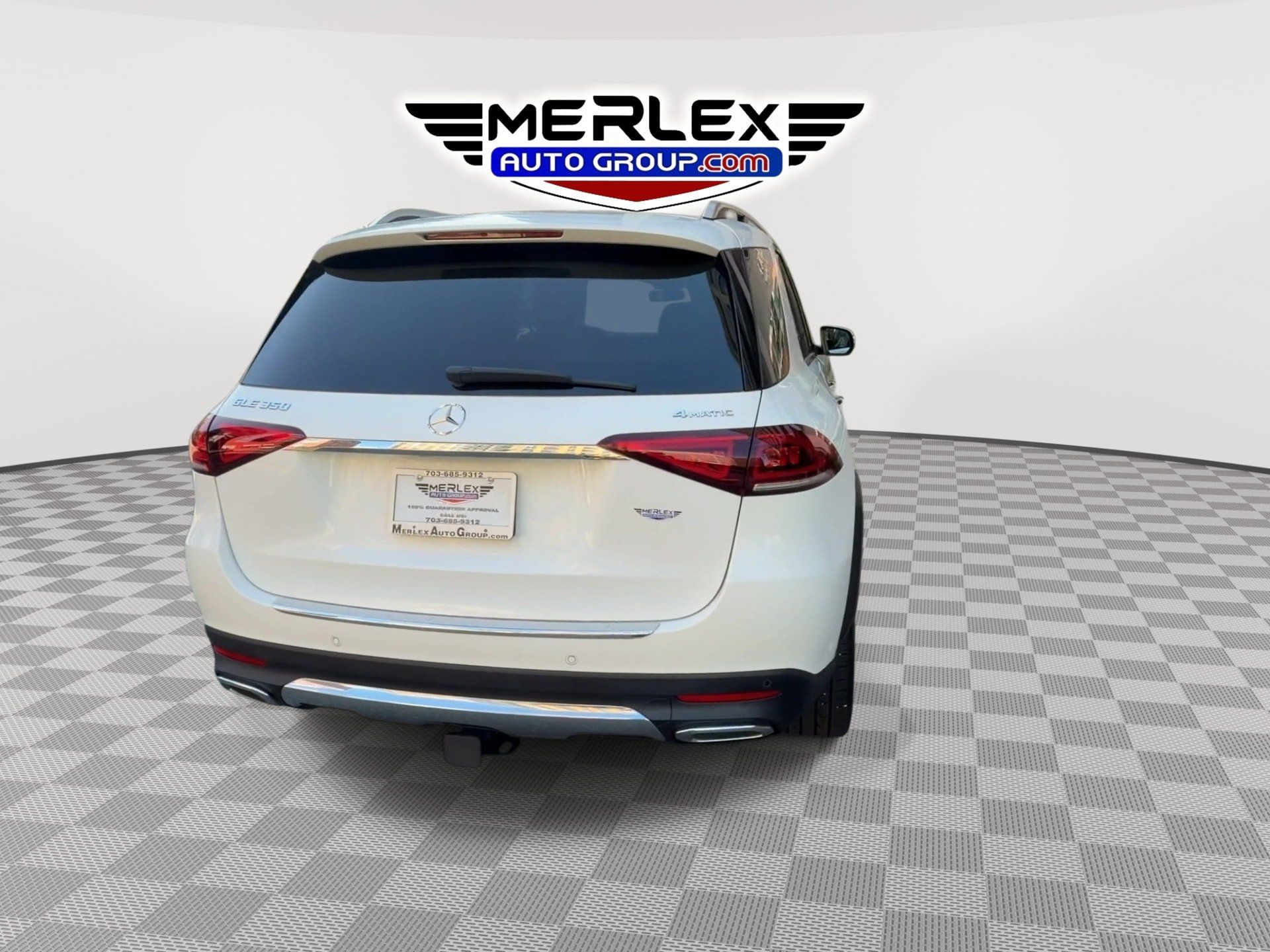 Used 2020 Mercedes-Benz GLE 350 4MATIC w/ Premium Package image 8