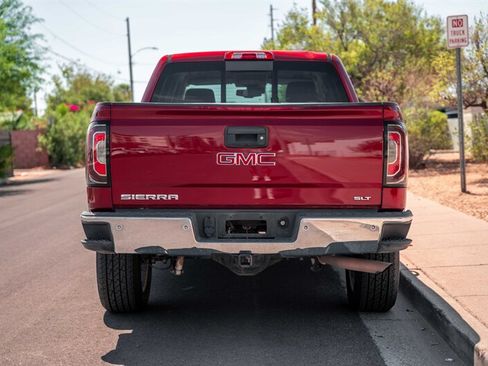 Used 2018 GMC Sierra 1500 SLT AWD/4WD image 4