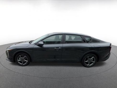 Used 2025 Kia K4 FWD image 8