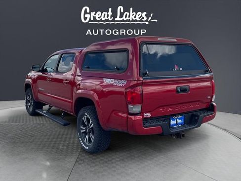 Used 2016 Toyota Tacoma TRD Sport w/ Towing Package AWD/4WD image 3