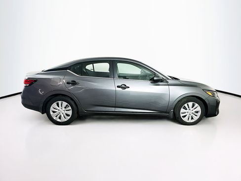 Used 2024 Nissan Sentra S image 10