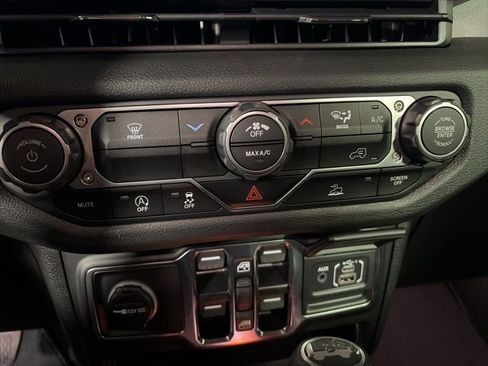 New 2026 Jeep Wrangler Sport image 38