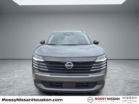 New 2026 Nissan Kicks SV image 3