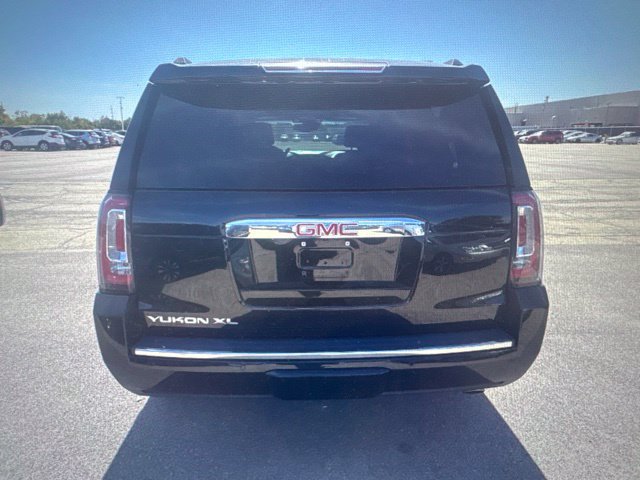 Used 2020 GMC Yukon XL Denali w/ Denali Ultimate Package AWD/4WD image 6