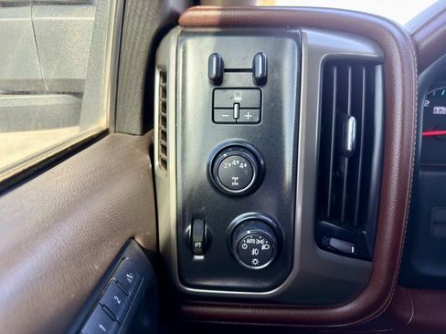 Used 2017 Chevrolet Silverado 2500 High Country w/ Duramax Plus Package image 17