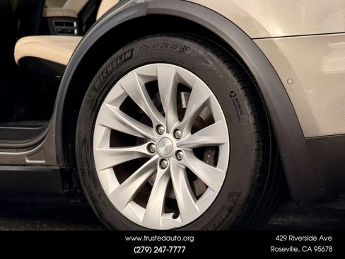 Used 2016 Tesla Model X 90D image 19