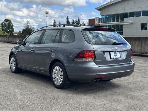 Used 2013 Volkswagen Jetta S FWD image 3