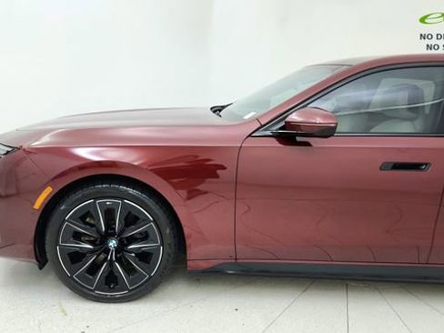 Used 2024 BMW i7 eDrive50 w/ M Sport Package RWD image 9