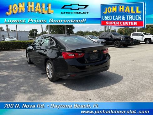 Used 2018 Chevrolet Malibu LT FWD image 9