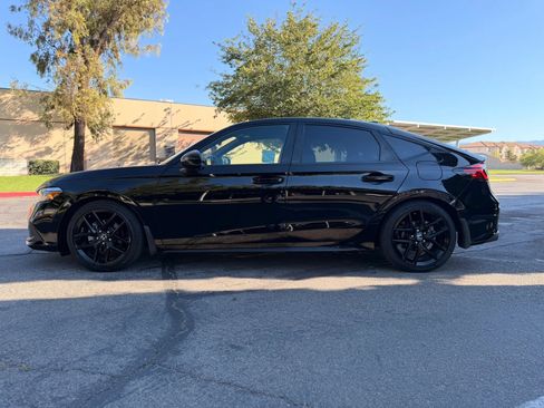 Used 2024 Honda Civic Sport image 8