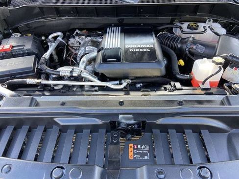 Certified 2024 Chevrolet Silverado 1500 High Country w/ Technology Package image 24