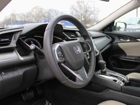 Used 2017 Honda Civic EX image 16