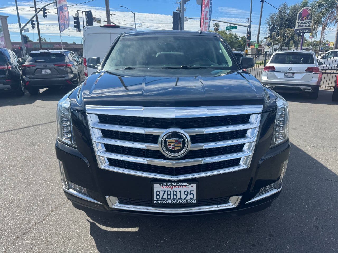 Used 2015 Cadillac Escalade ESV Luxury AWD/4WD image 3
