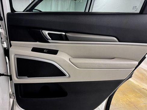 Used 2020 Kia Telluride S w/ S 8 Passenger Seating Package FWD image 18
