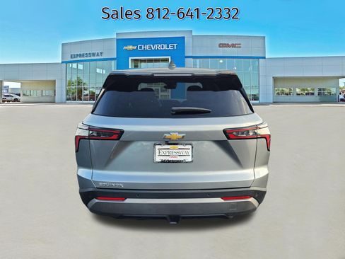 Used 2026 Chevrolet Equinox LT FWD image 6
