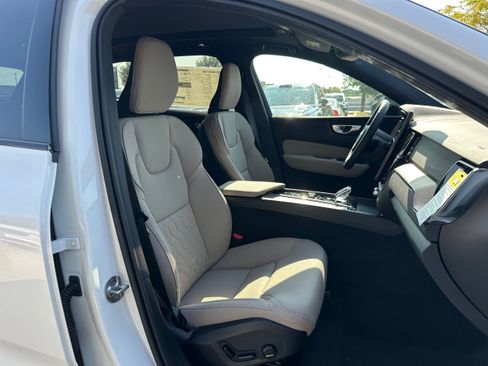New 2026 Volvo XC60 B5 Core image 8