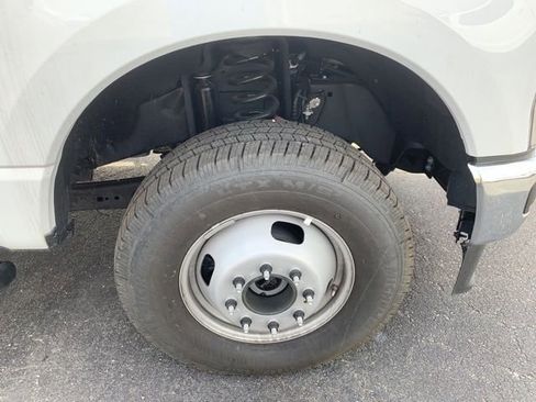 New 2024 Ford F350 XL w/ XL Chrome Package AWD/4WD image 36