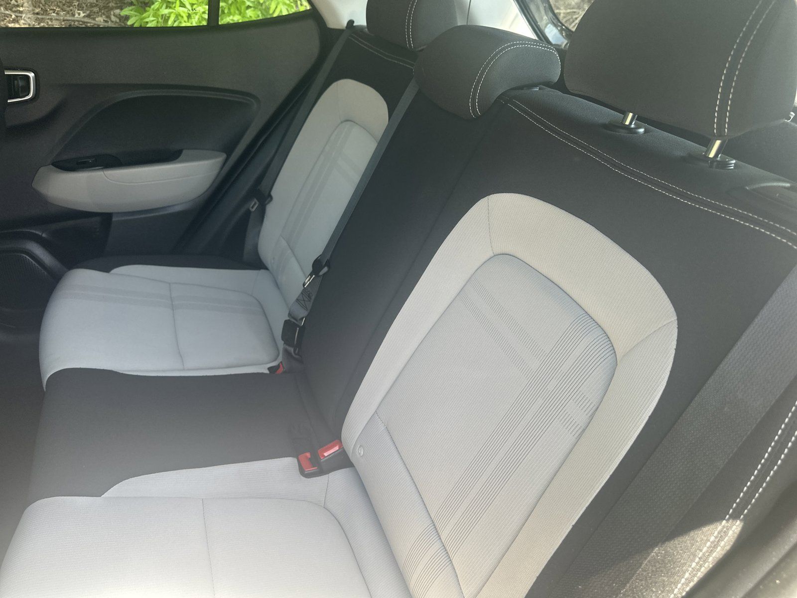 Used 2025 Hyundai Venue SEL FWD image 22