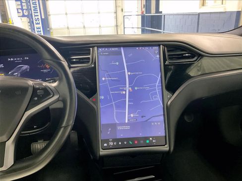 Used 2020 Tesla Model S Long Range image 18