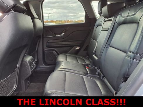 Used 2022 Lincoln Corsair AWD w/ Equipment Group 101A image 8