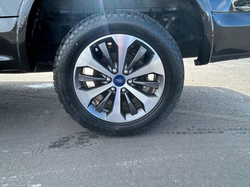 Used 2019 Ford F150 Lariat image 8