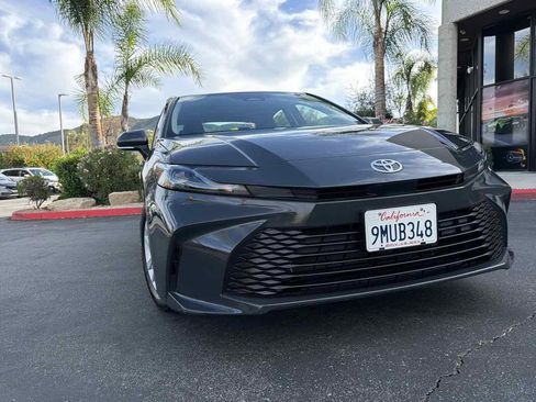 Used 2025 Toyota Camry LE image 17