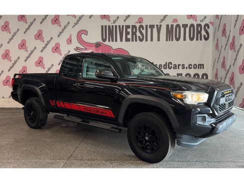 Used 2021 Toyota Tacoma SR w/ SX Package RWD image 3
