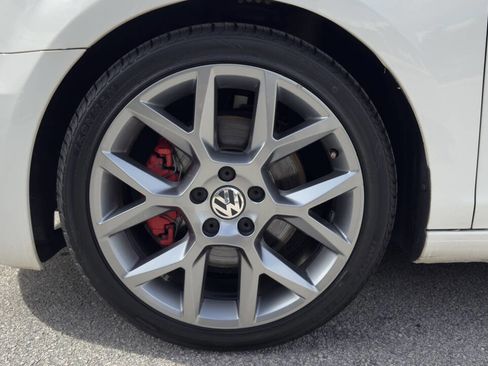 Used 2013 Volkswagen Golf 4-Door image 12