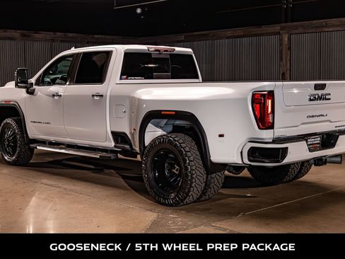 Used 2021 GMC Sierra 3500 Denali w/ Denali Ultimate Package image 7