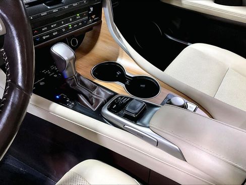 Used 2019 Lexus RX 350 AWD image 16