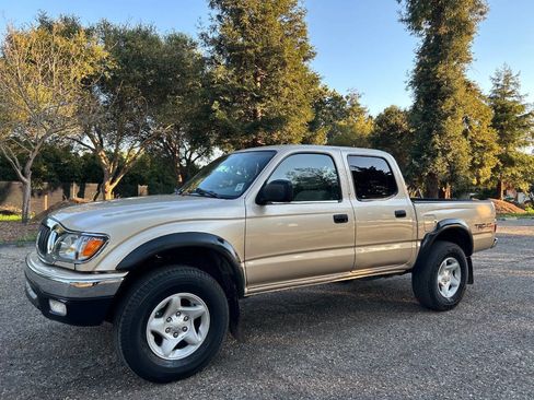 Used 2003 Toyota Tacoma PreRunner image 4