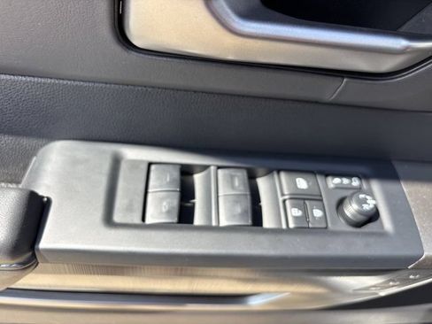 Used 2026 Toyota Sequoia Platinum AWD/4WD image 25