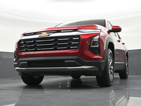 Used 2026 Chevrolet Equinox LT image 33