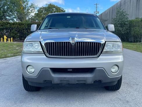 Used 2003 Lincoln Aviator AWD image 3