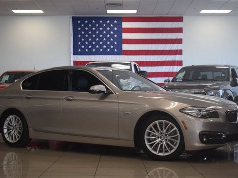 Used 2014 BMW 528i Sedan RWD image 2