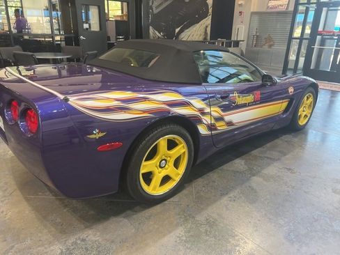 Used 1998 Chevrolet Corvette Convertible w/ Memory Pkg RWD image 7