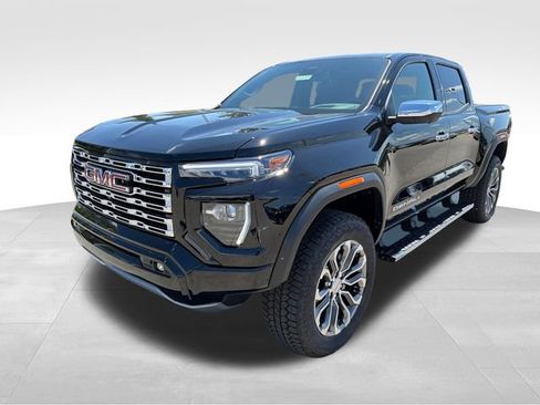 New 2026 GMC Canyon Denali AWD/4WD image 3