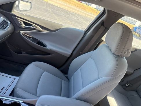 Used 2023 Chevrolet Malibu LT FWD image 22